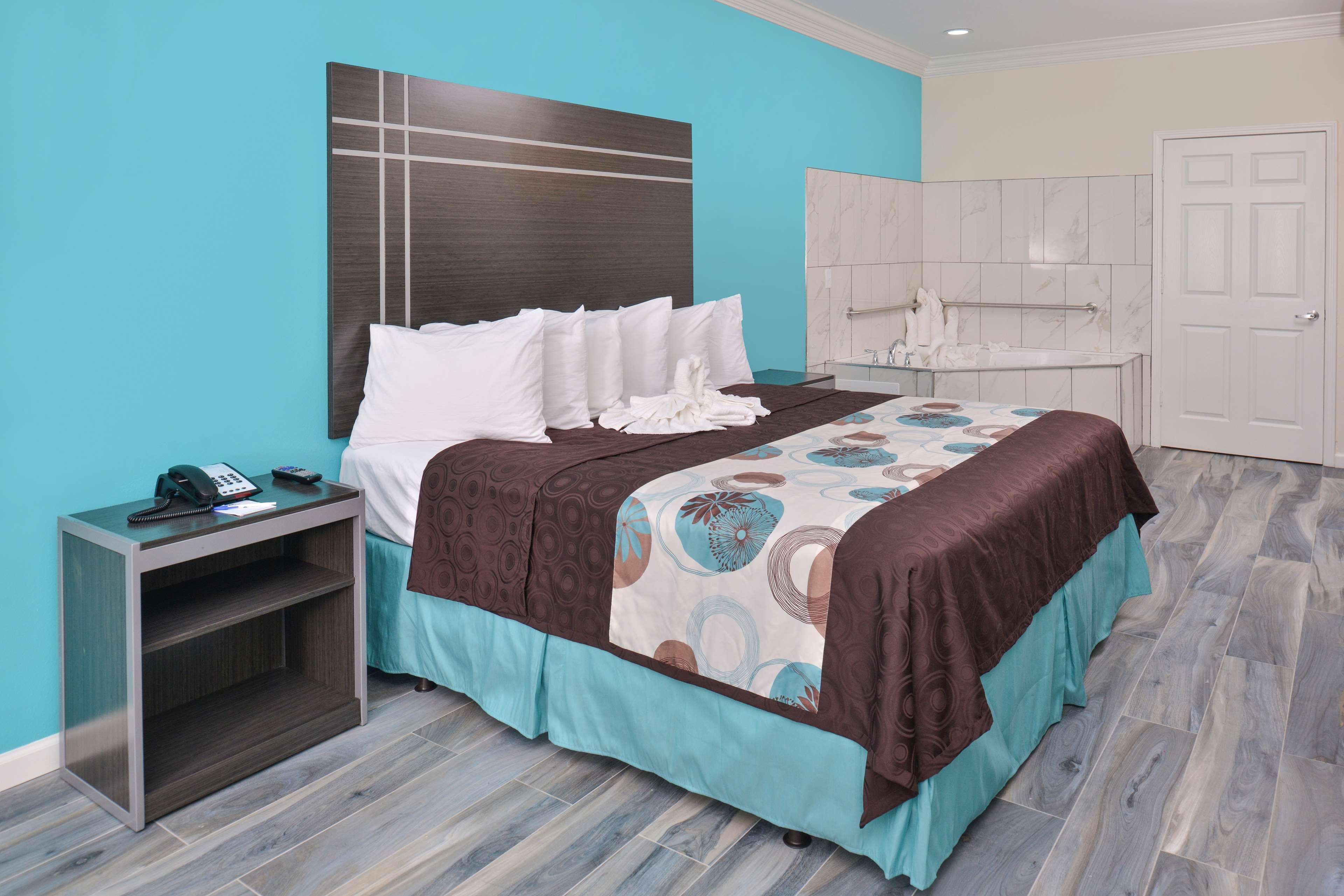 Americas Best Value Inn & Suites - Houston/Hwy 6 & Westpark Mission Bend Exterior foto
